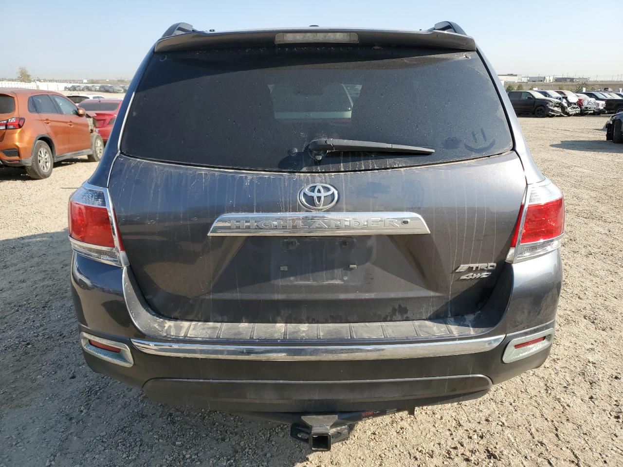 TOYOTA HIGHLANDER BASE