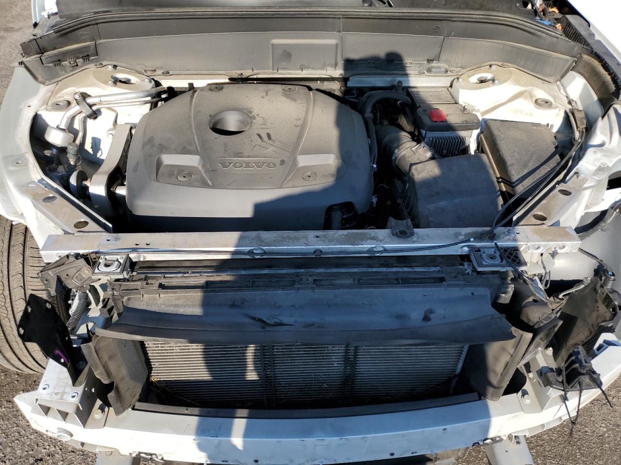 VOLVO XC90 T5 MOMENTUM