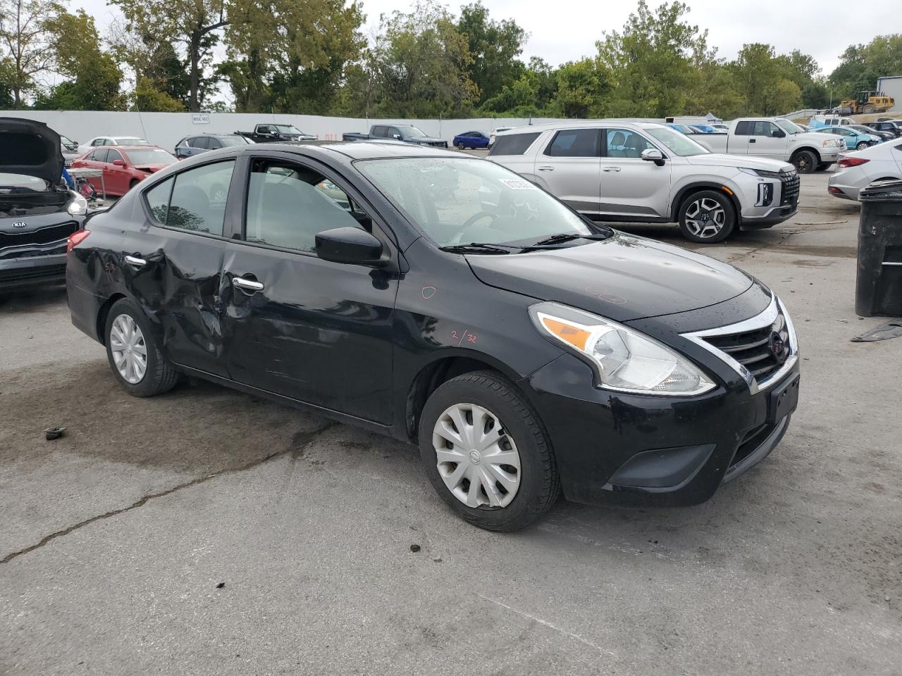 NISSAN VERSA S