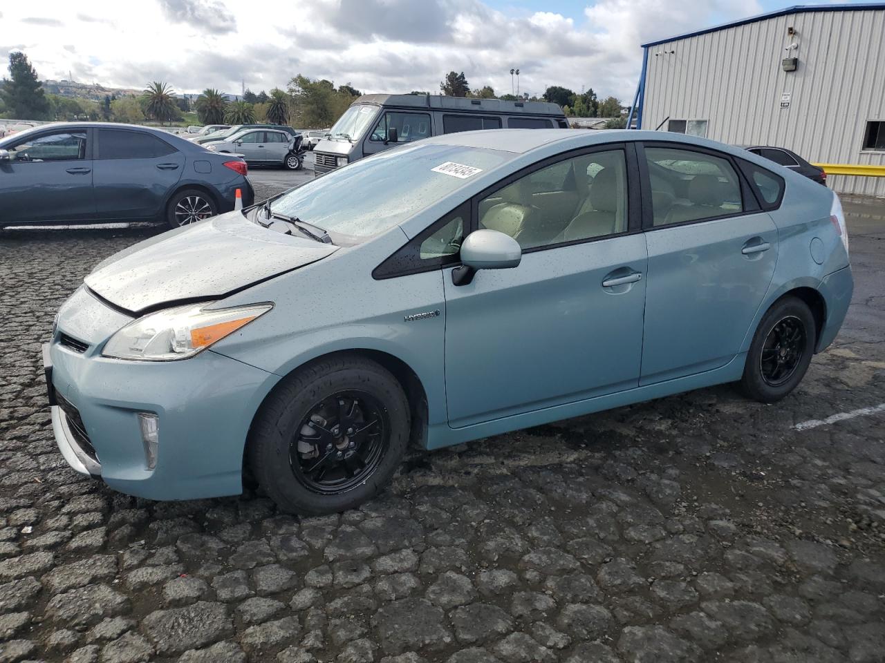 TOYOTA PRIUS
