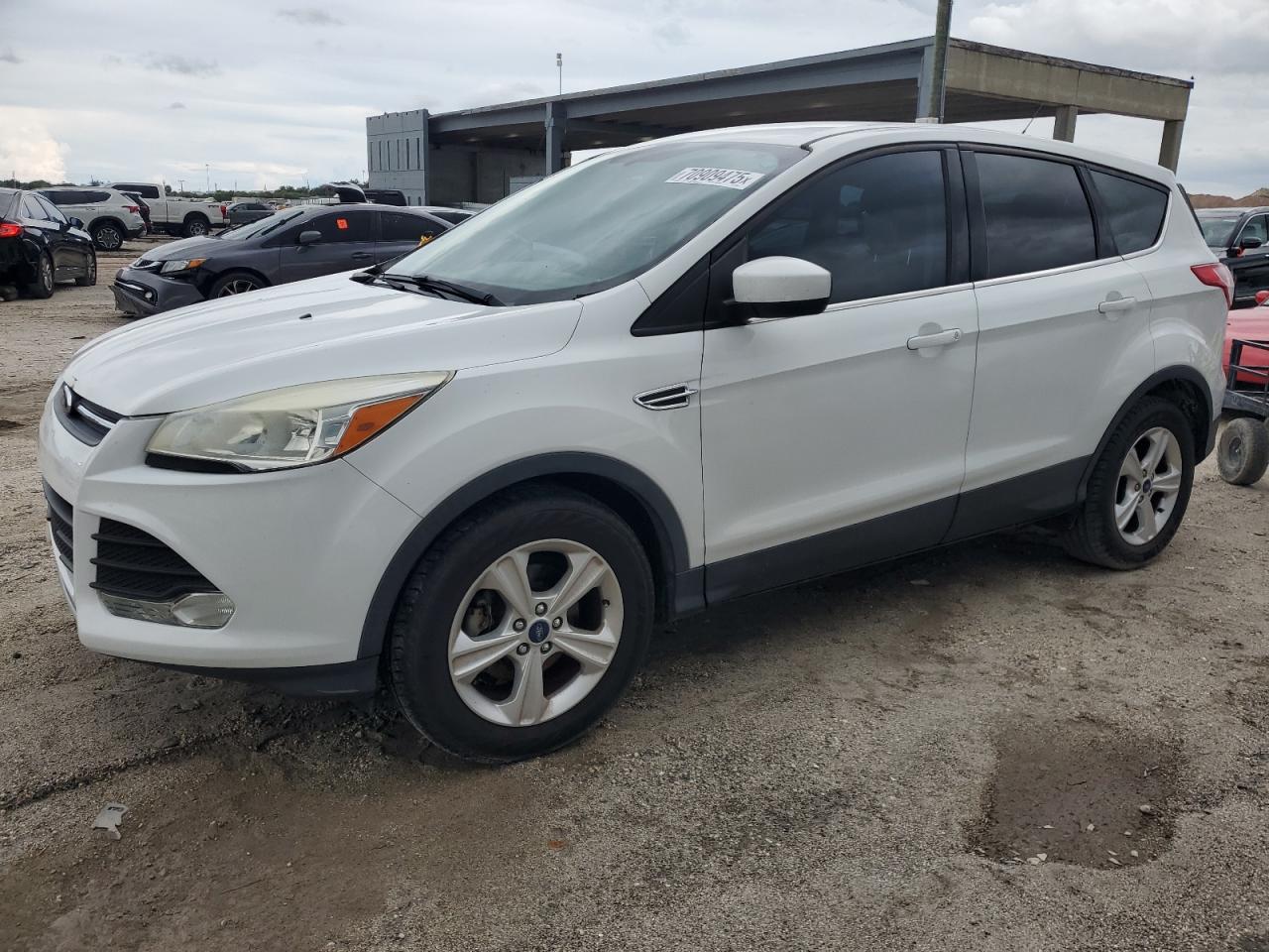 FORD ESCAPE SE