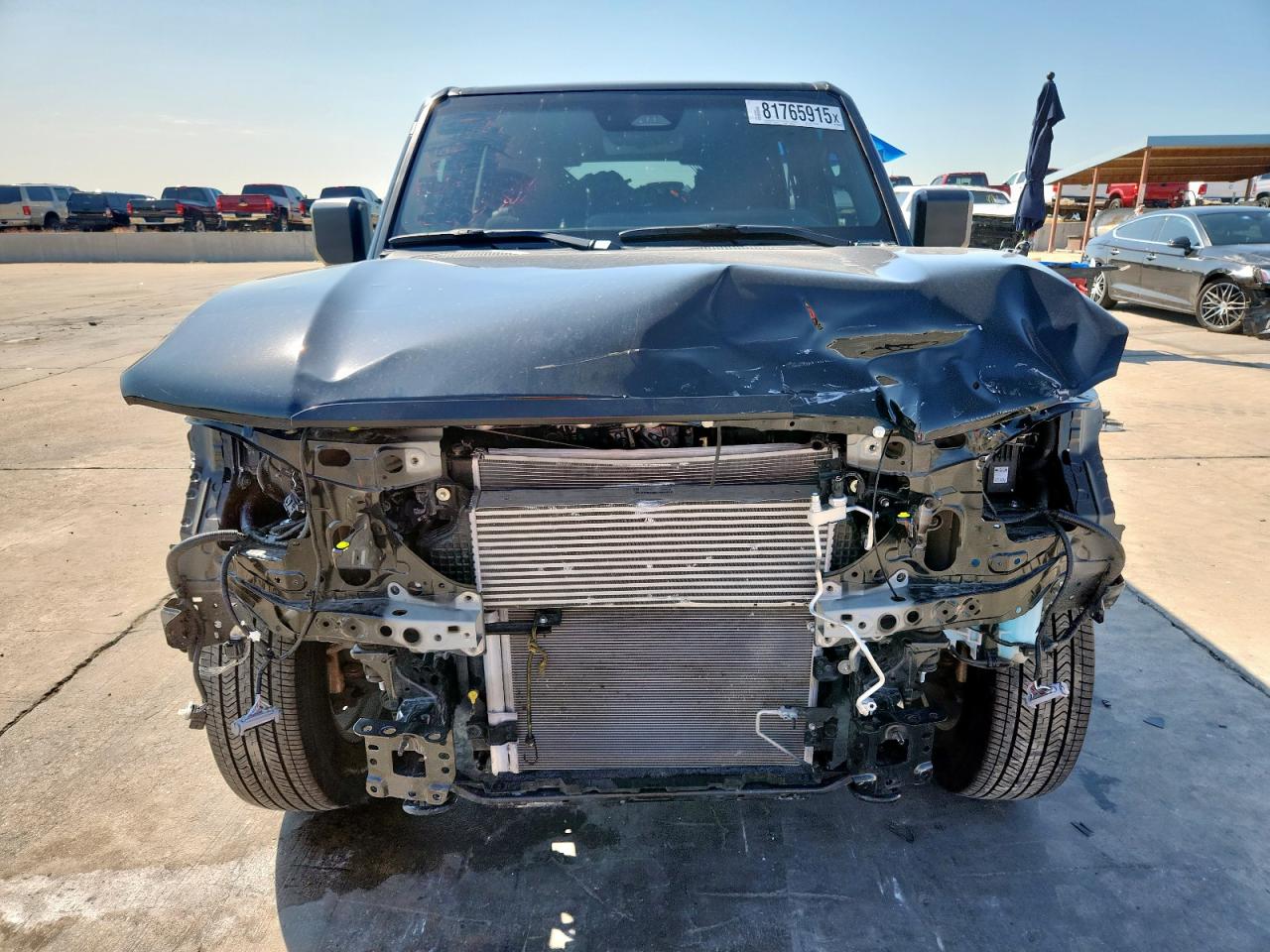 TOYOTA LAND CRUISER BASE