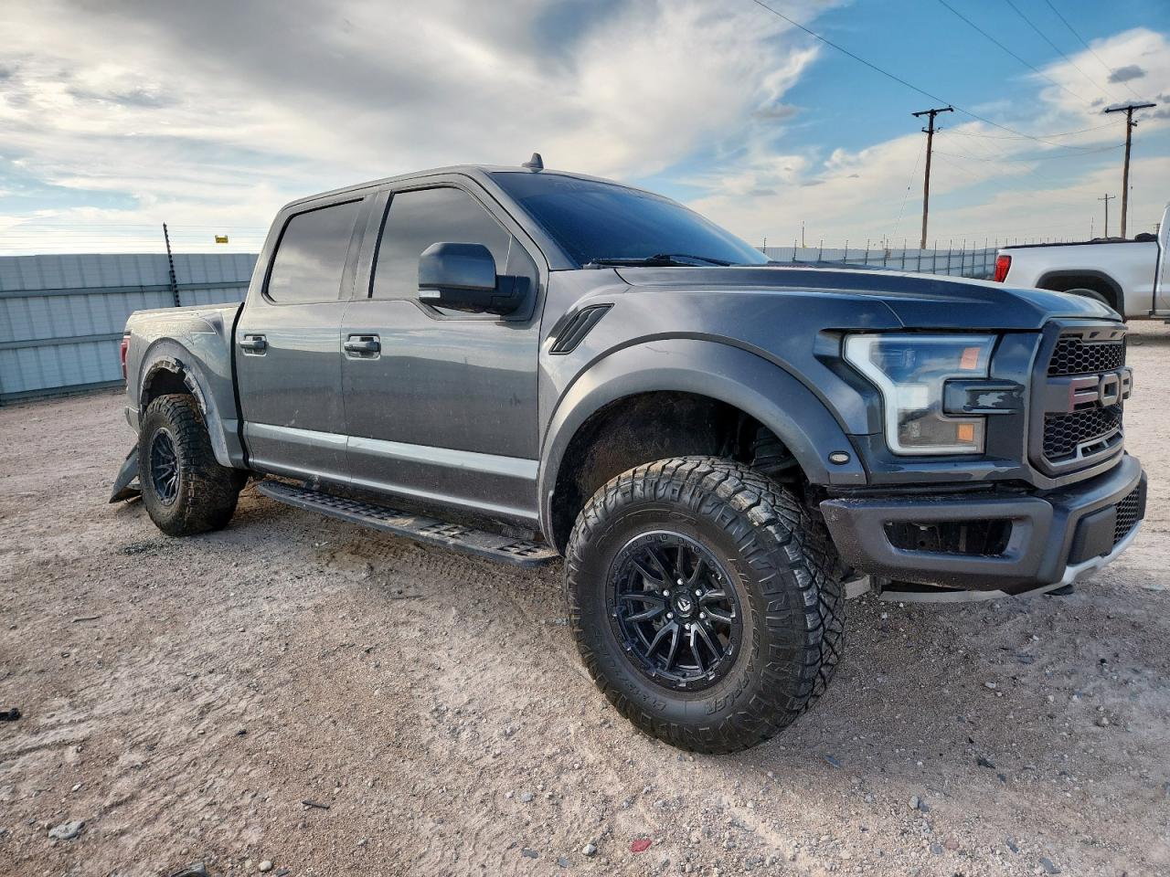FORD F-150 RAPTOR