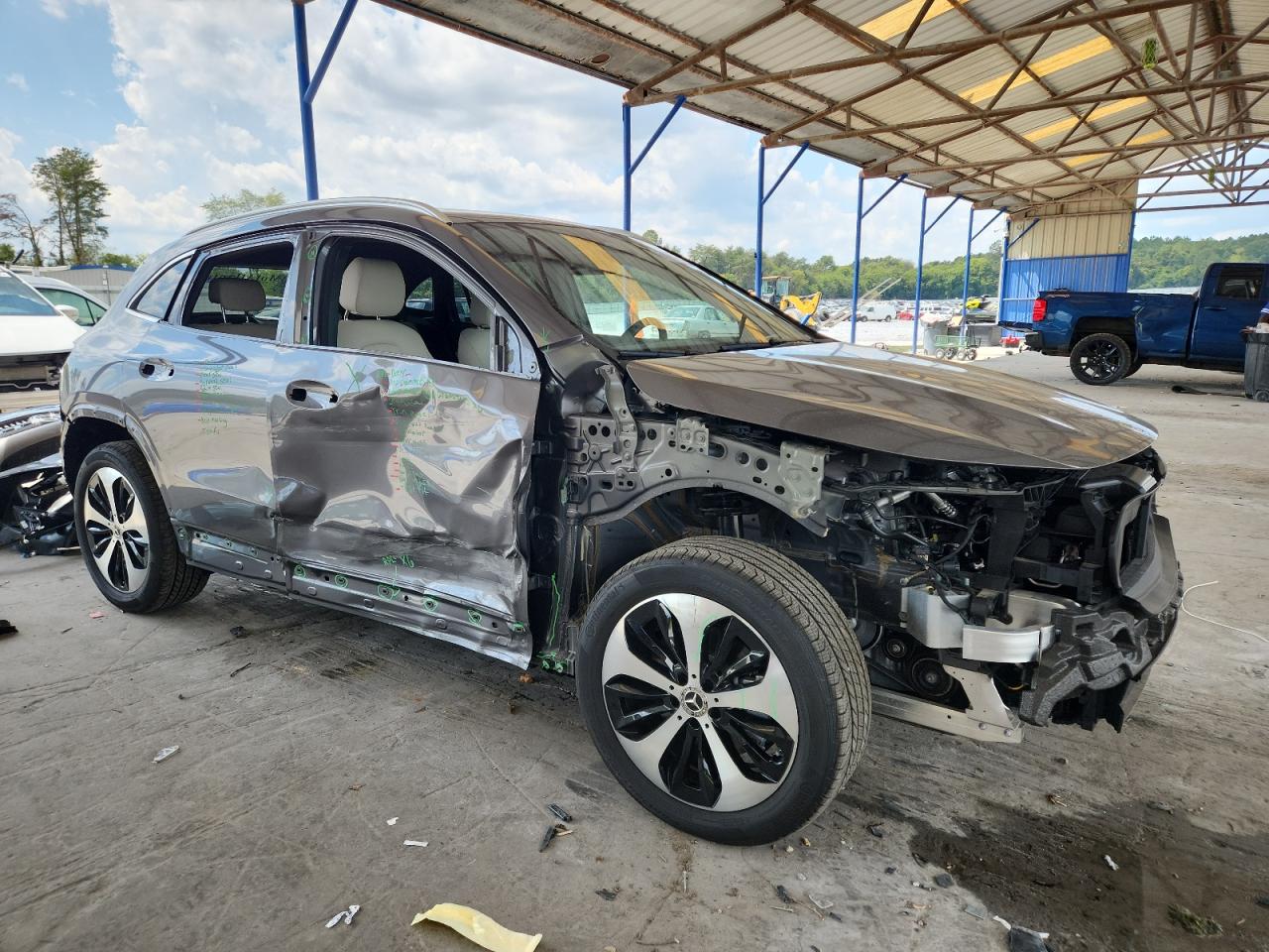 MERCEDES-BENZ GLA-CLASS 250