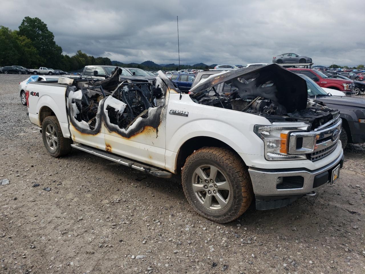 FORD F-150 SUPERCREW