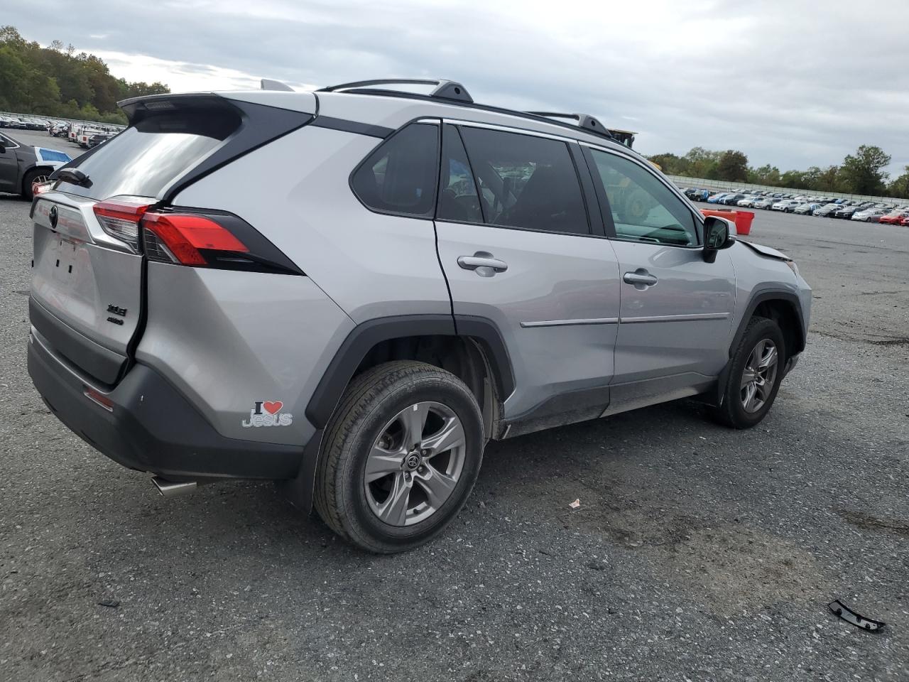TOYOTA RAV4 XLE
