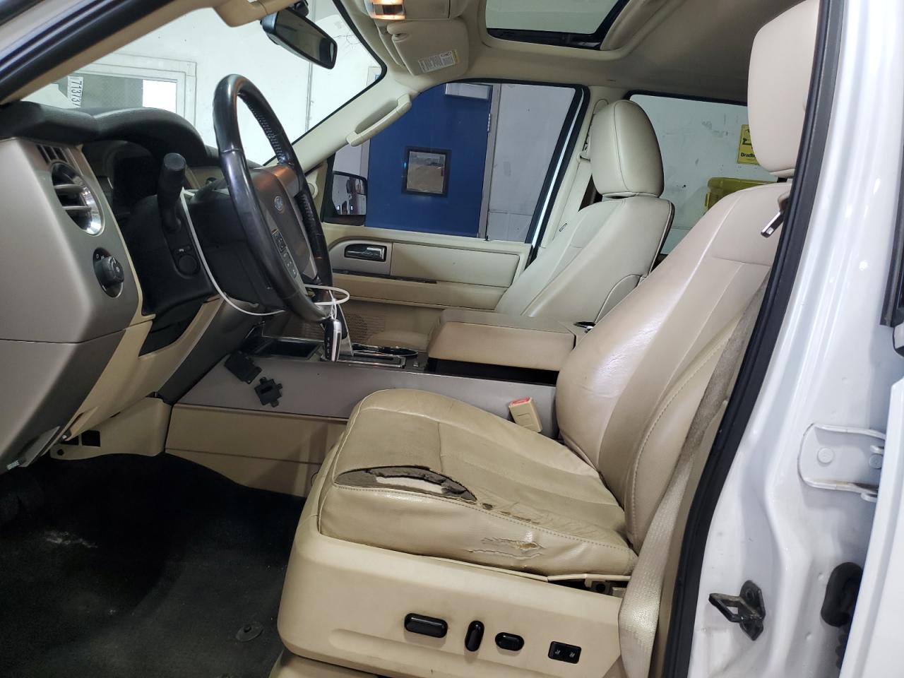 FORD EXPEDITION LIMITED