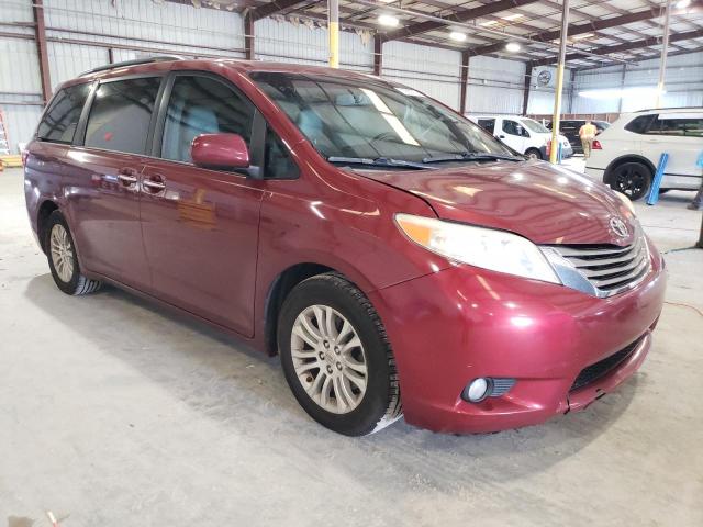 2015 TOYOTA SIENNA XLE - 5TDYK3DC8FS669402