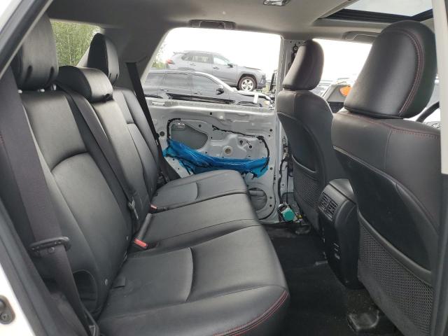 2019 TOYOTA 4RUNNER SR JTEBU5JR3K5718022