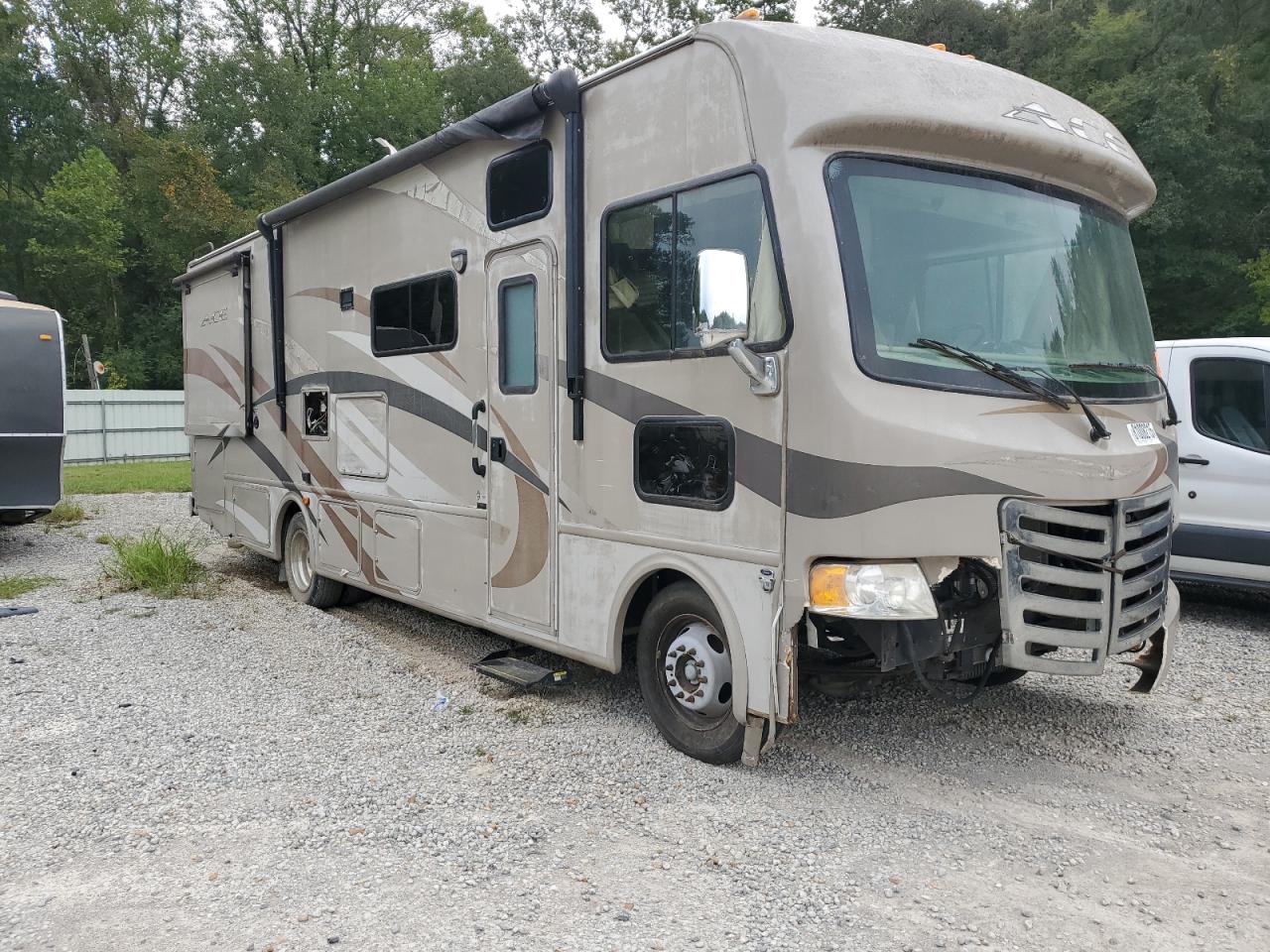 Lot #3297981033 2014 FORD F53