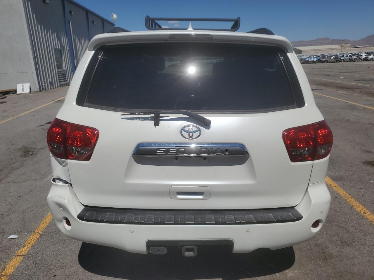 TOYOTA SEQUOIA PLATINUM
