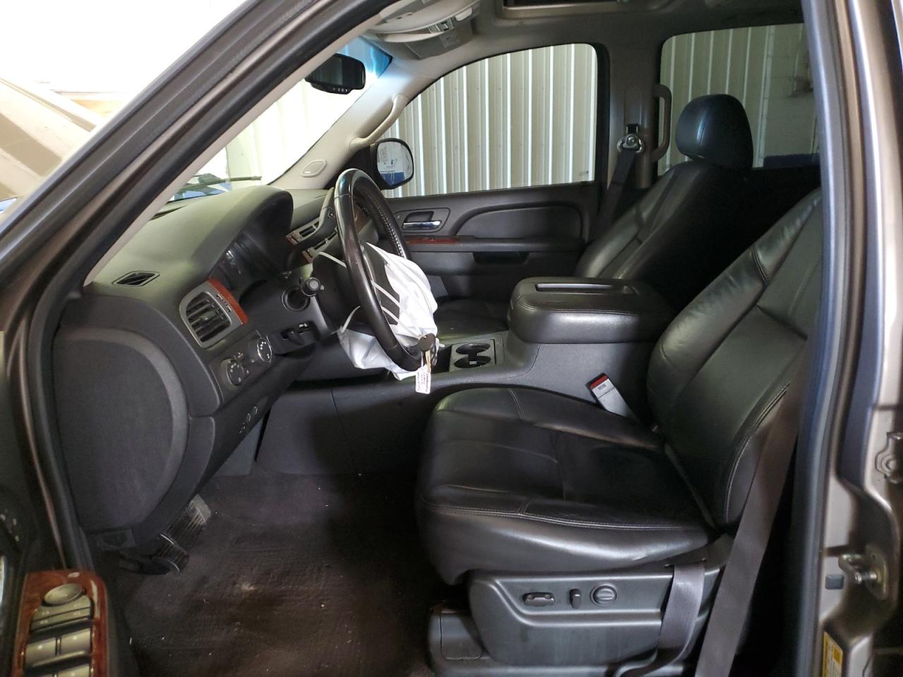 CHEVROLET TAHOE K1500 LT