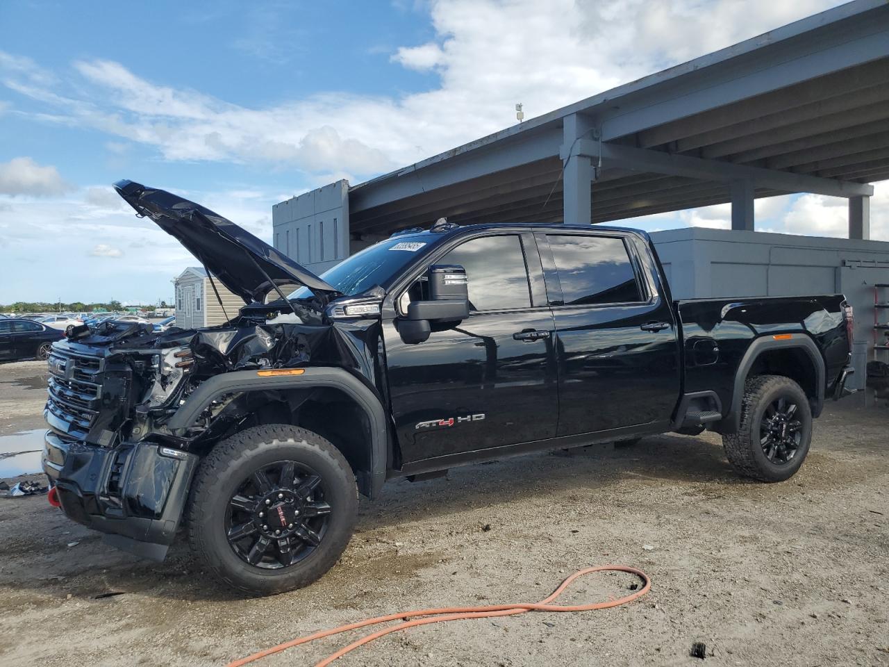 GMC SIERRA K2500 AT4