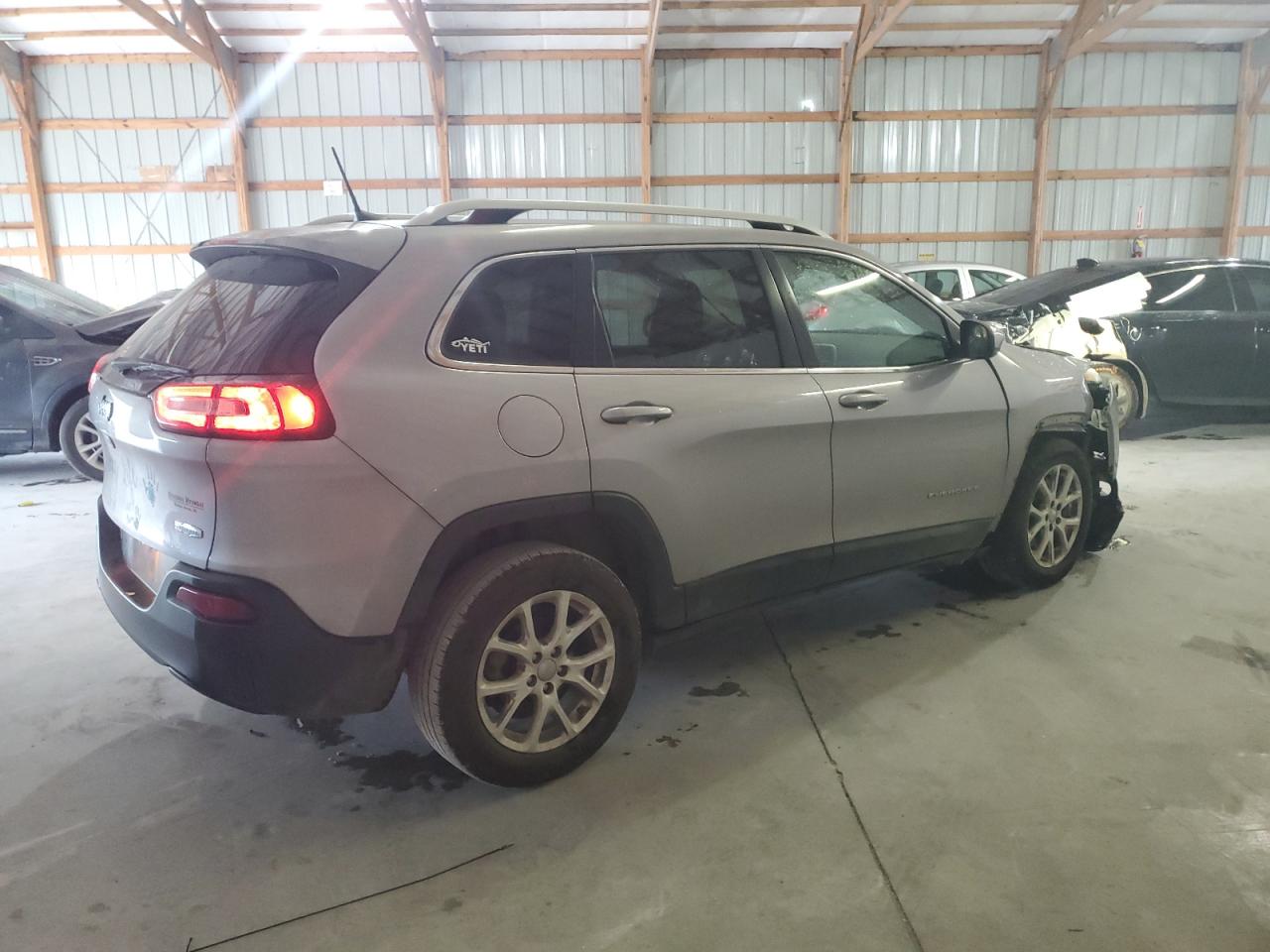 JEEP GRAND CHEROKEE LATITUDE