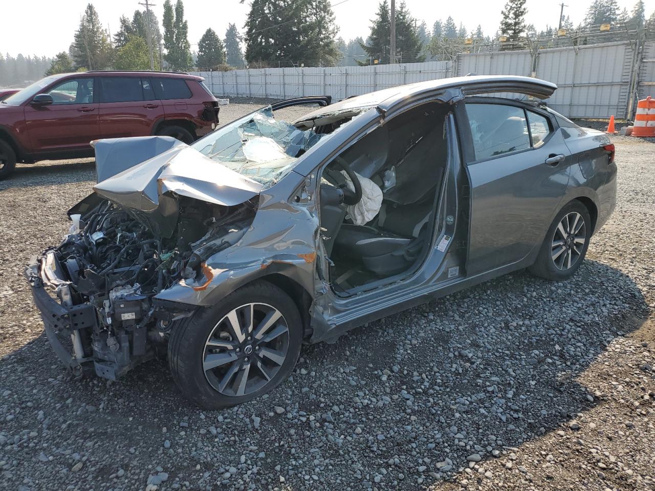 NISSAN VERSA SV