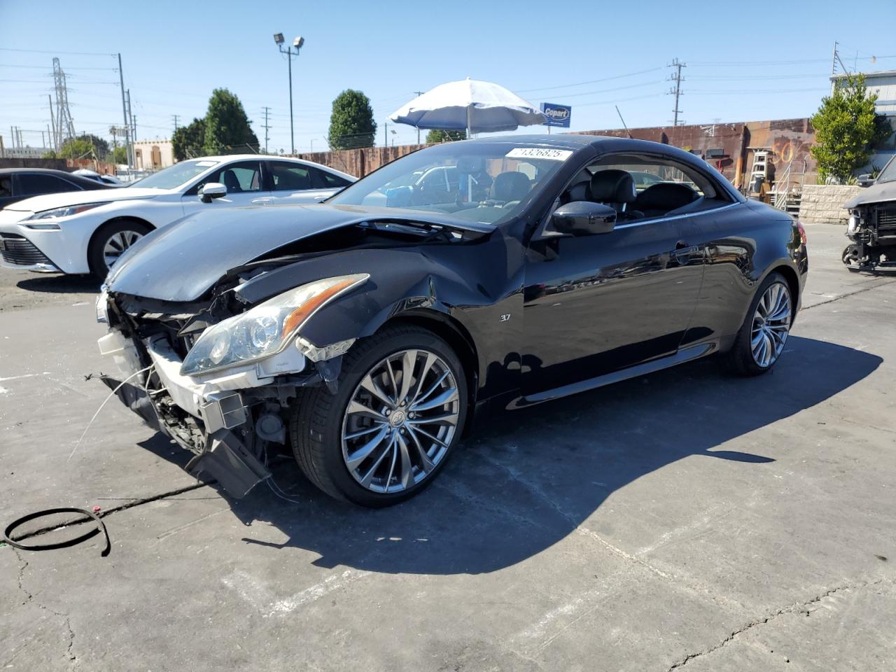 INFINITI Q60 BASE