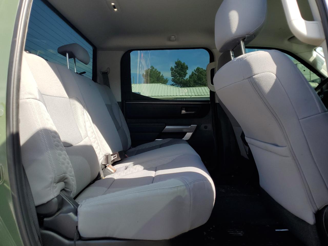 TOYOTA TUNDRA CREWMAX SR