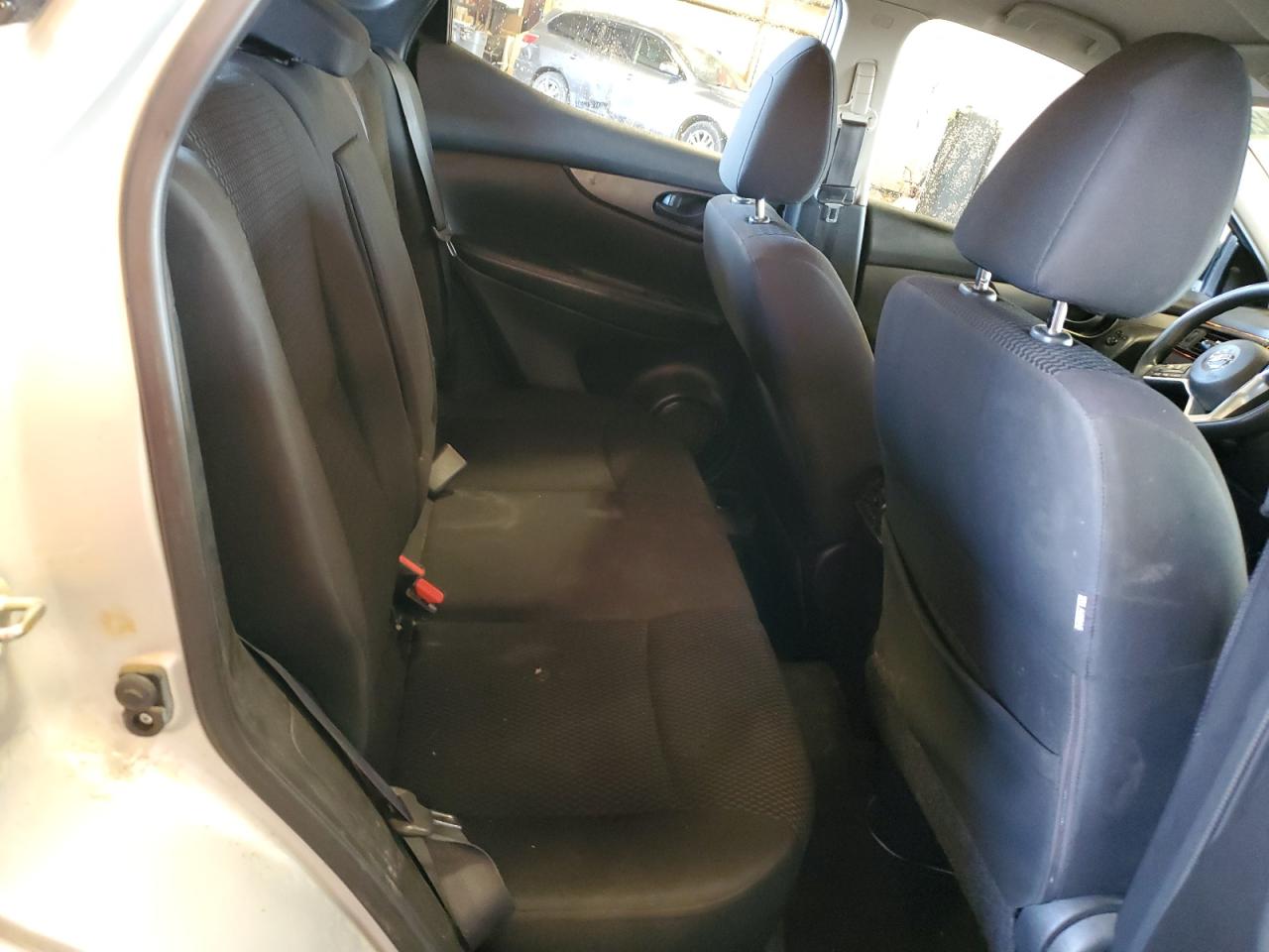 NISSAN ROGUE SPORT S