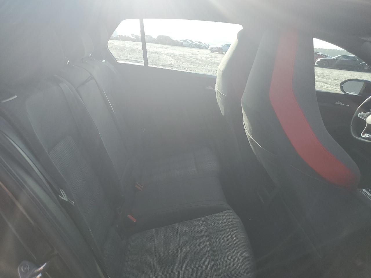 VOLKSWAGEN GOLF GTI S