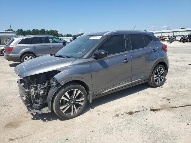 NISSAN KICKS S