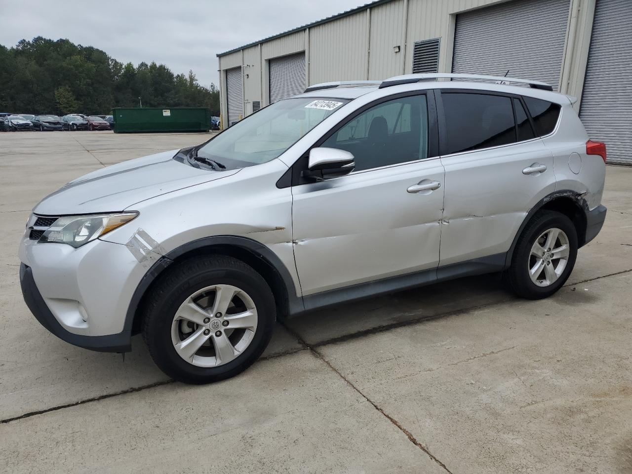 TOYOTA RAV4 XLE