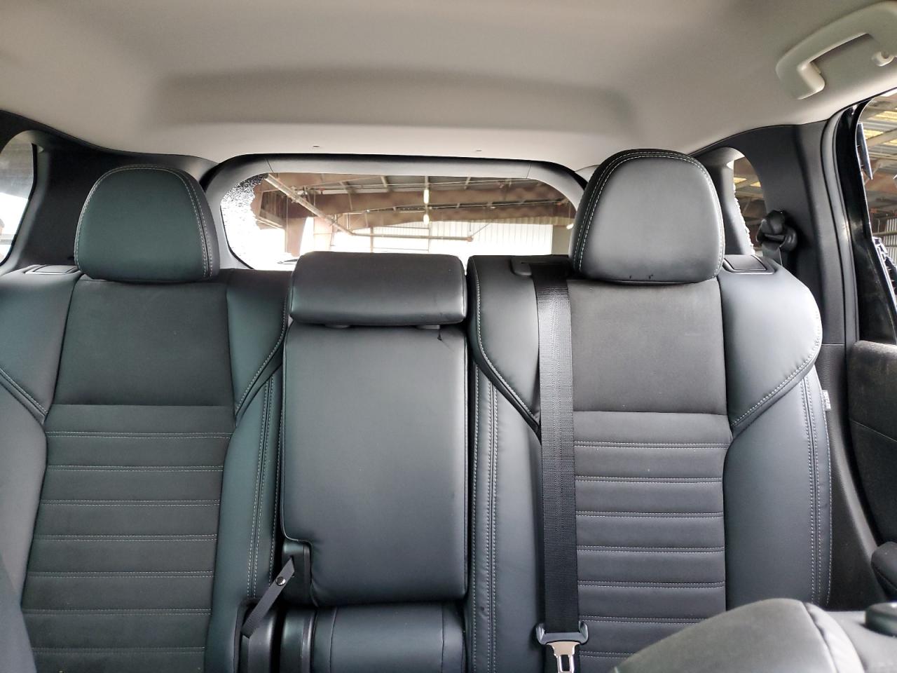 MITSUBISHI OUTLANDER SE