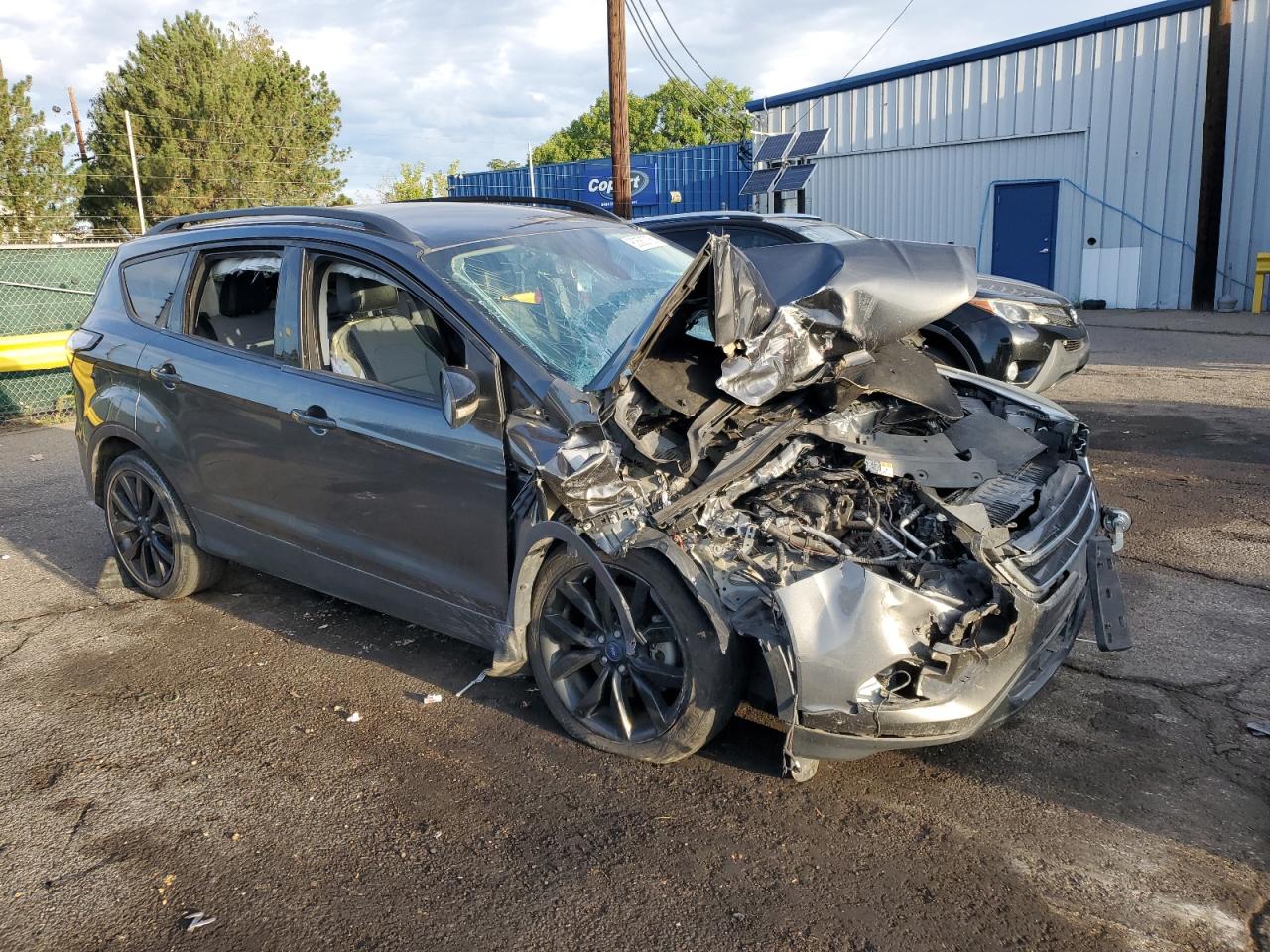 FORD ESCAPE TITANIUM