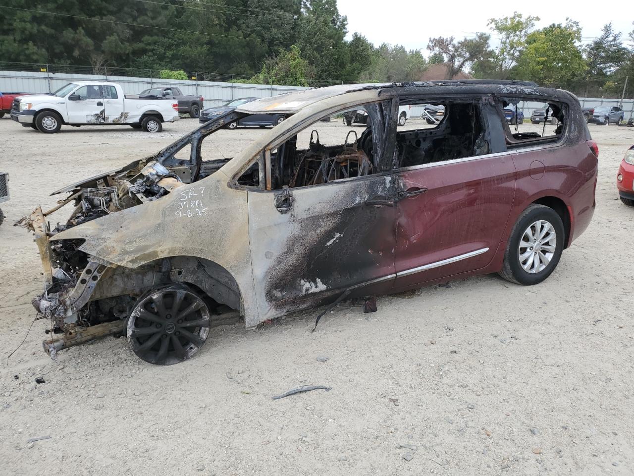 CHRYSLER PACIFICA TOURING L