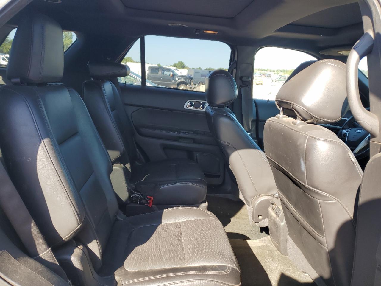 FORD EXPLORER LIMITED