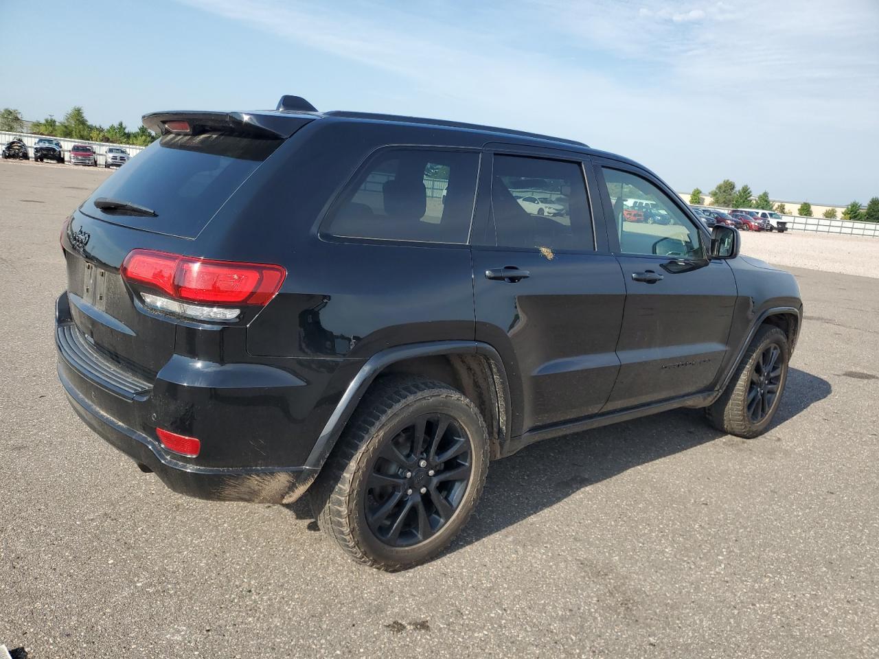 JEEP GRAND CHEROKEE LAREDO