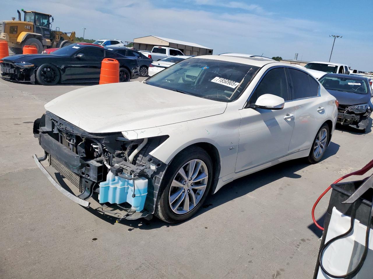 INFINITI Q50 BASE