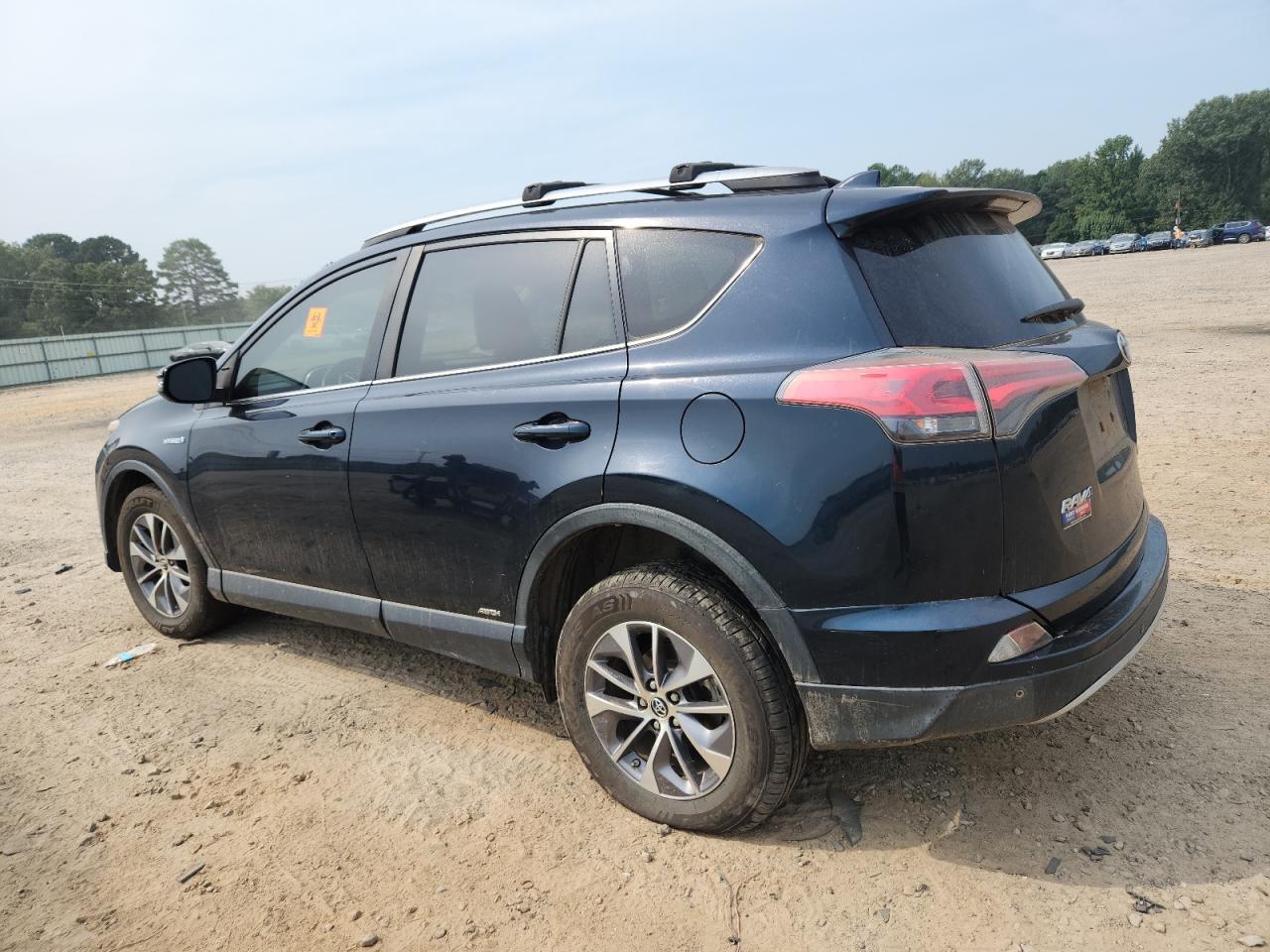 TOYOTA RAV4 LE