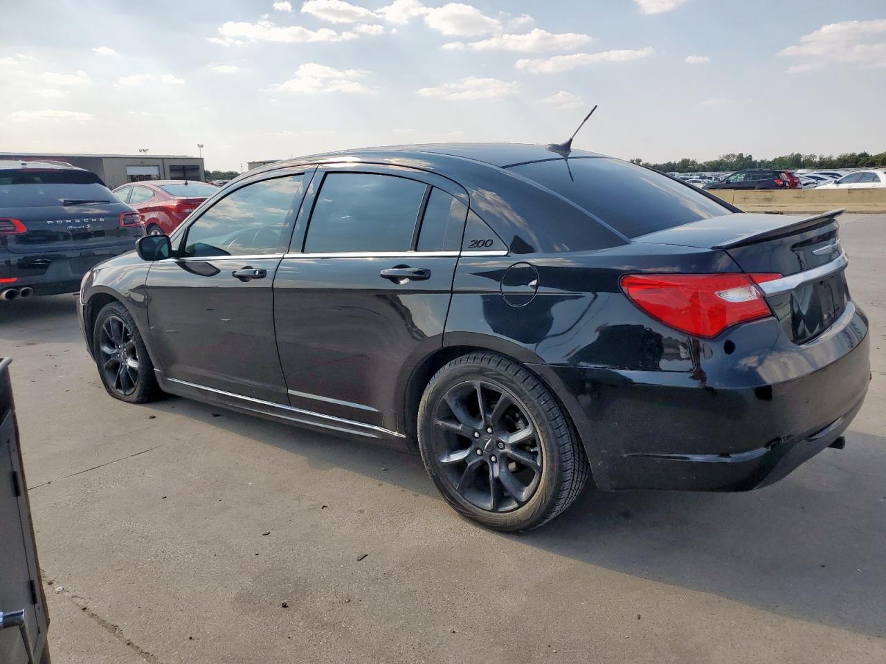 CHRYSLER 200 LIMITED