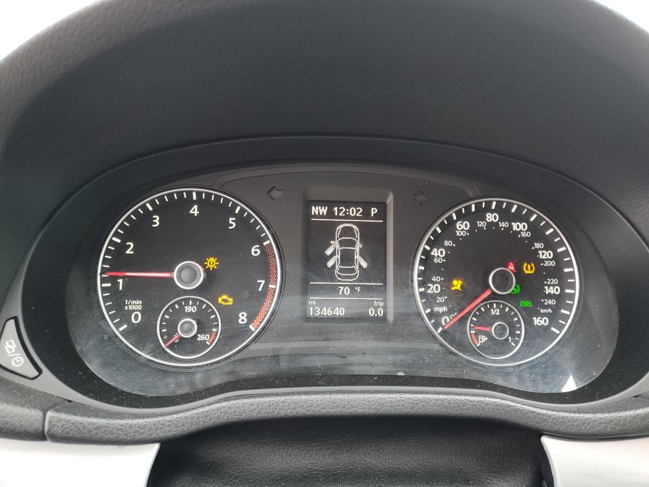 VOLKSWAGEN PASSAT SE