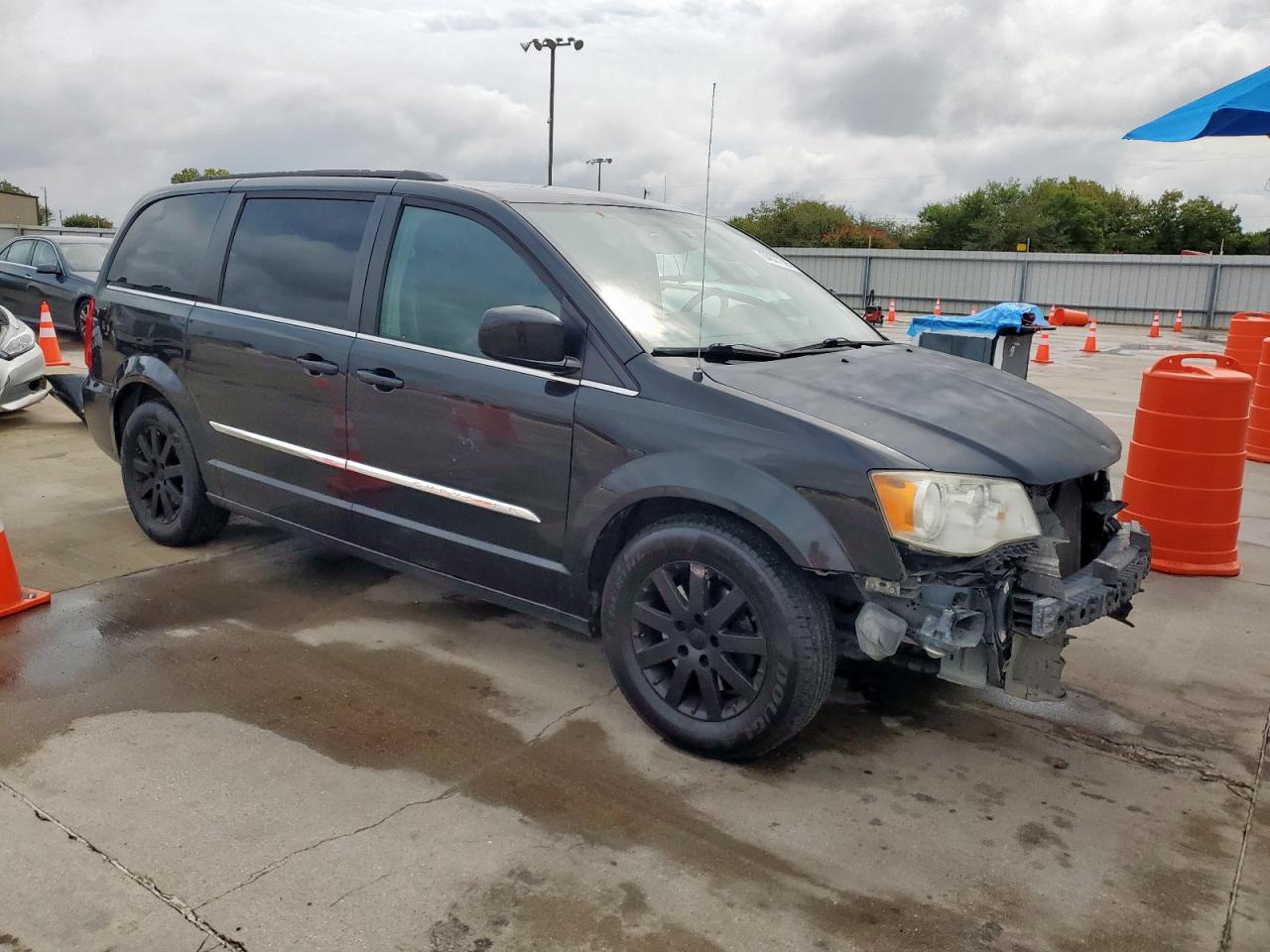 CHRYSLER TOWN & COUNTRY TOURING