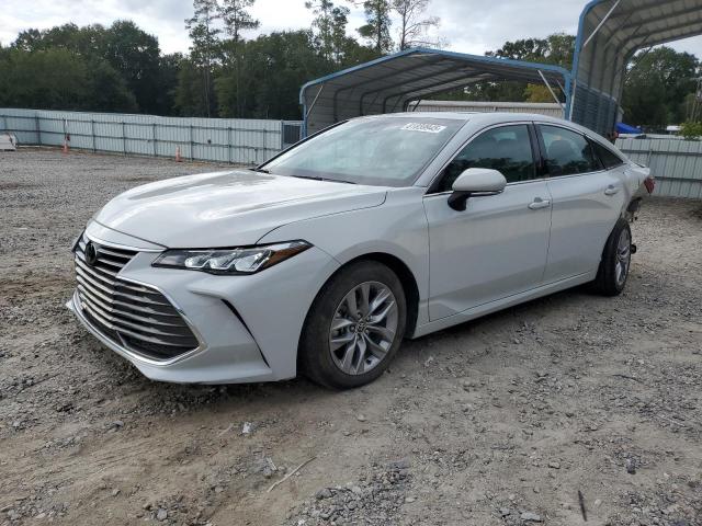 TOYOTA AVALON XLE