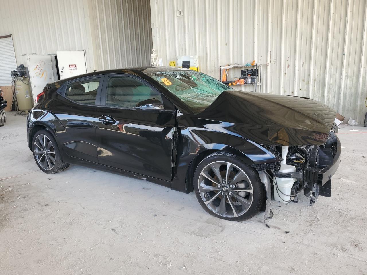 HYUNDAI VELOSTER BASE