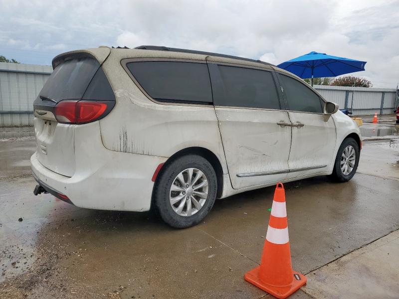 2017 CHRYSLER PACIFICA TOURING L 2C4RC1BG8HR535657
