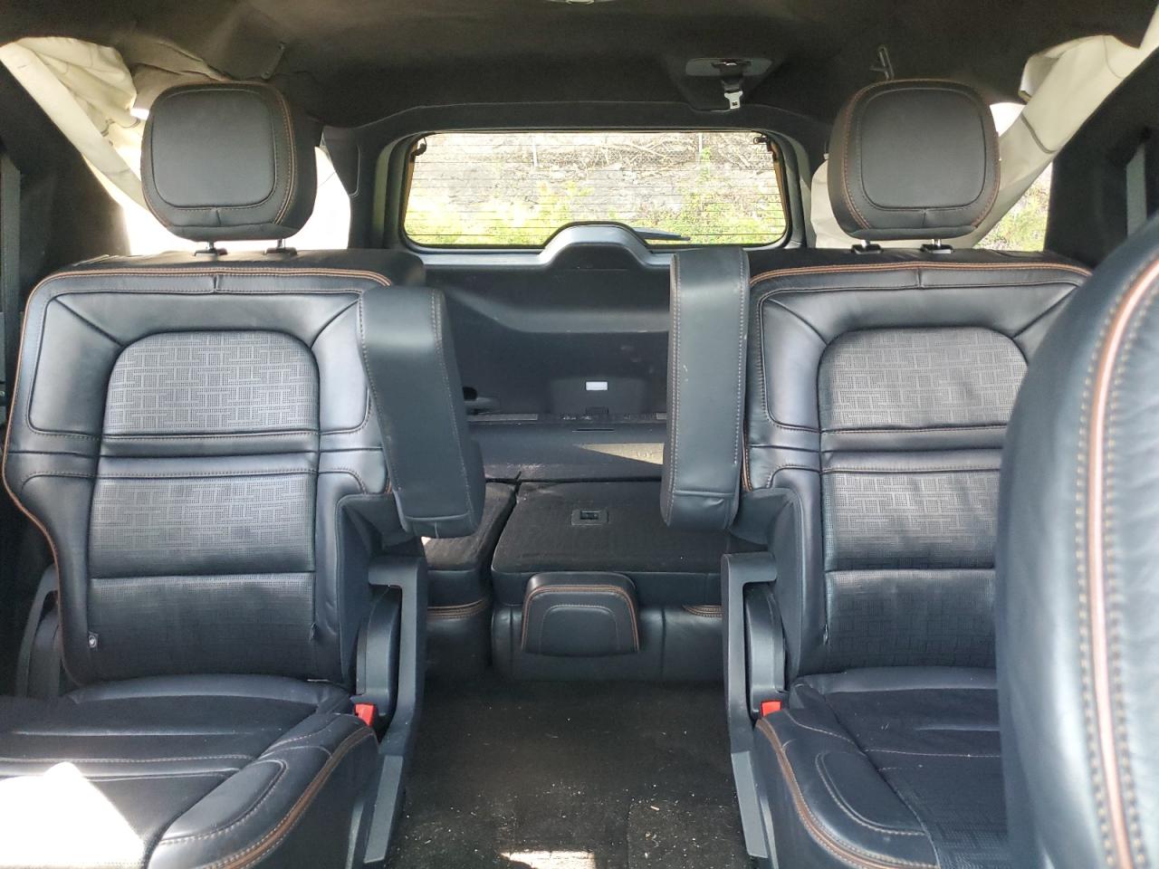 LINCOLN NAVIGATOR L BLACK LABEL