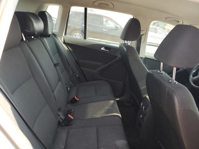 2017 VOLKSWAGEN TIGUAN TRE WVGHV7AXXHK039764