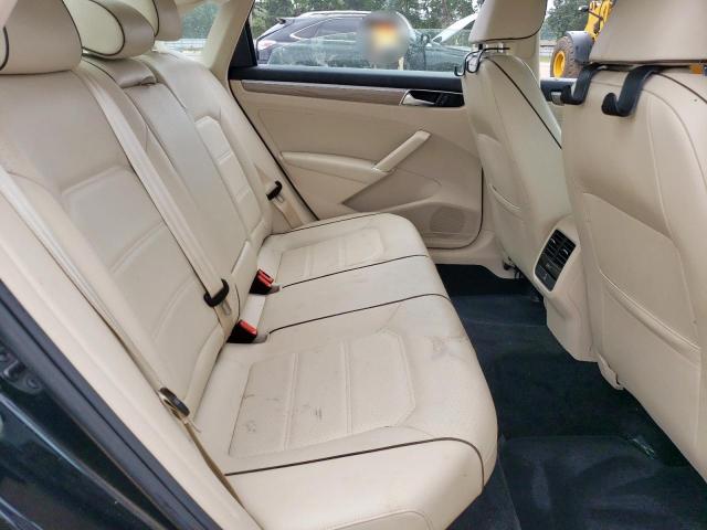 2017 VOLKSWAGEN PASSAT SE 1VWBT7A34HC038288