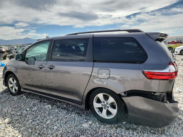 2018 TOYOTA SIENNA LE 5TDKZ3DC3JS920966