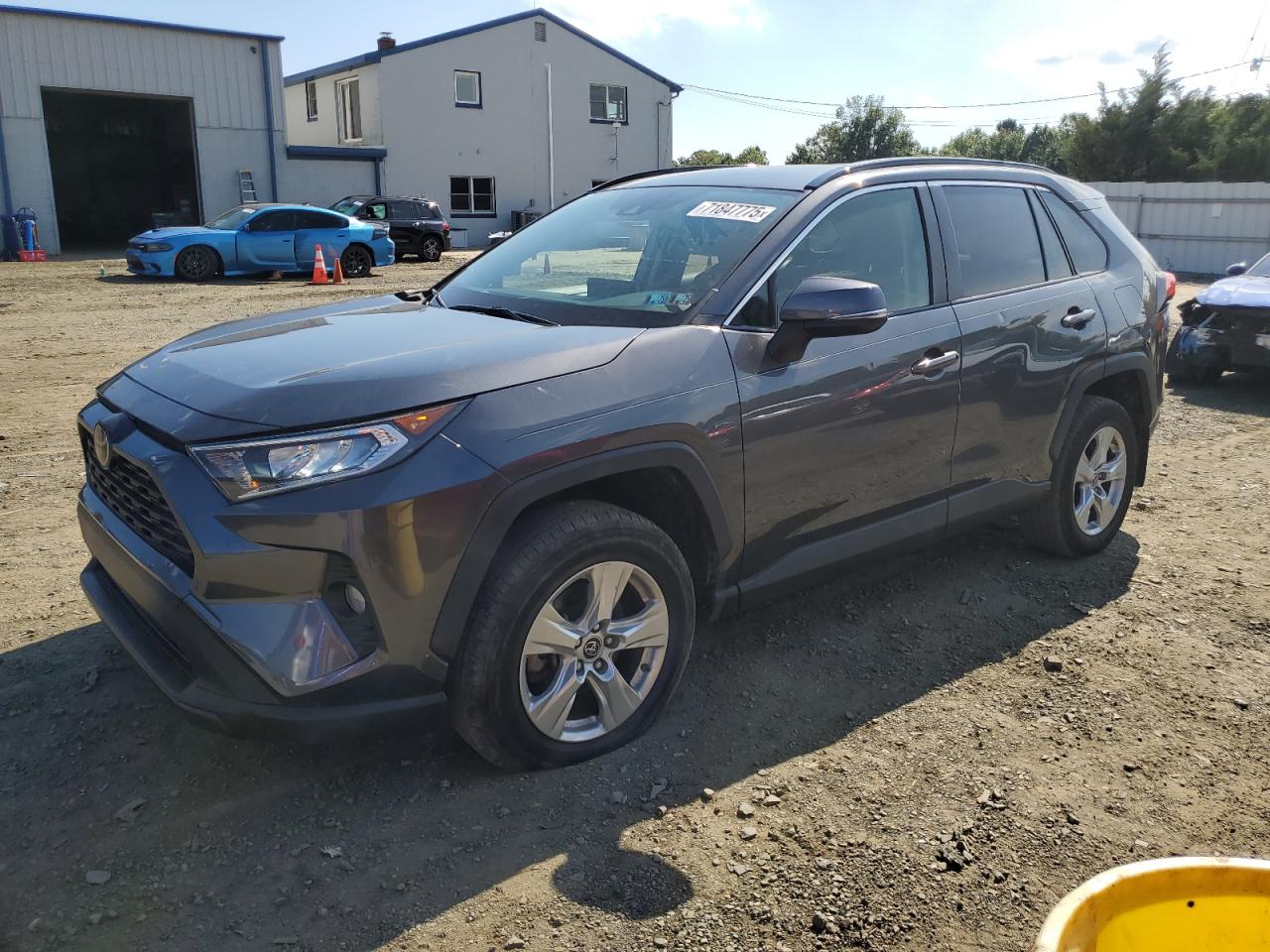 TOYOTA RAV4 XLE