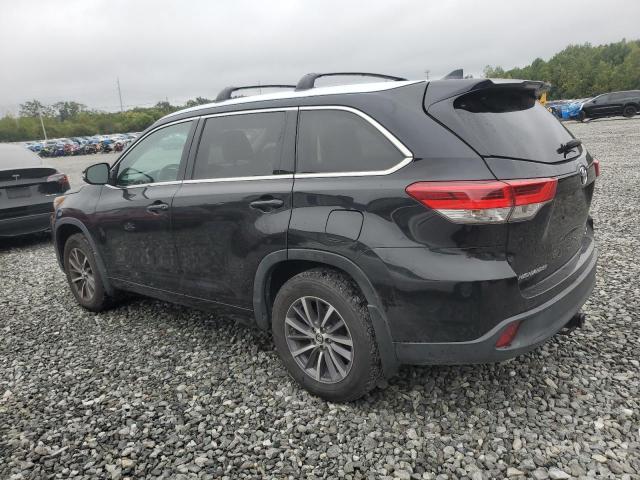 2018 TOYOTA HIGHLANDER SE 5TDJZRFH5JS832962