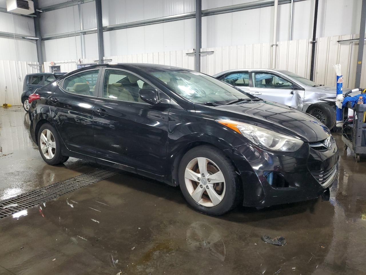 HYUNDAI ELANTRA GLS