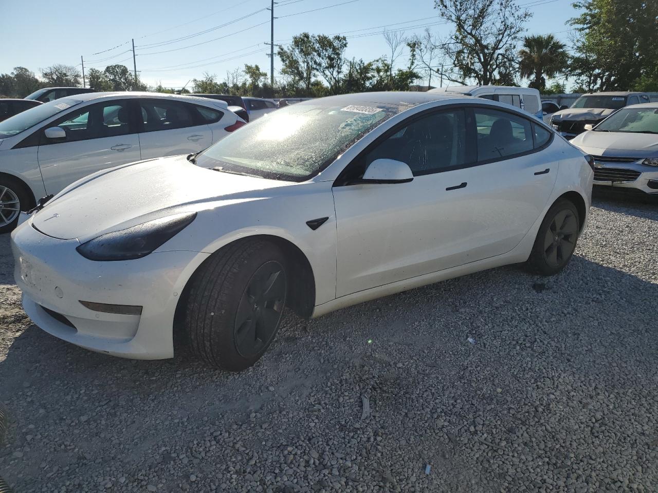 TESLA MODEL 3