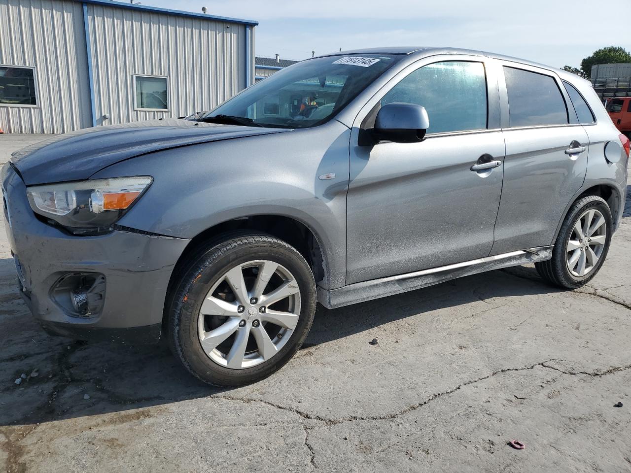 MITSUBISHI OUTLANDER ES