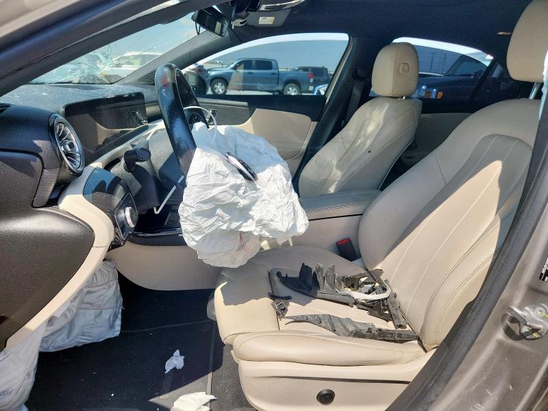 2019 MERCEDES-BENZ A 220 4MAT WDD3G4FB8KW001377