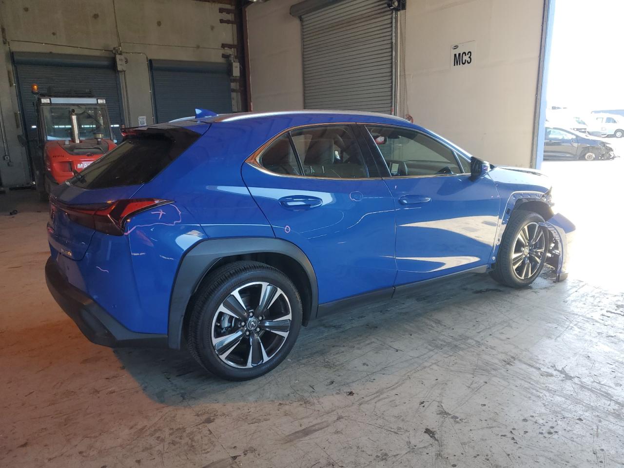 LEXUS UX 250H BASE