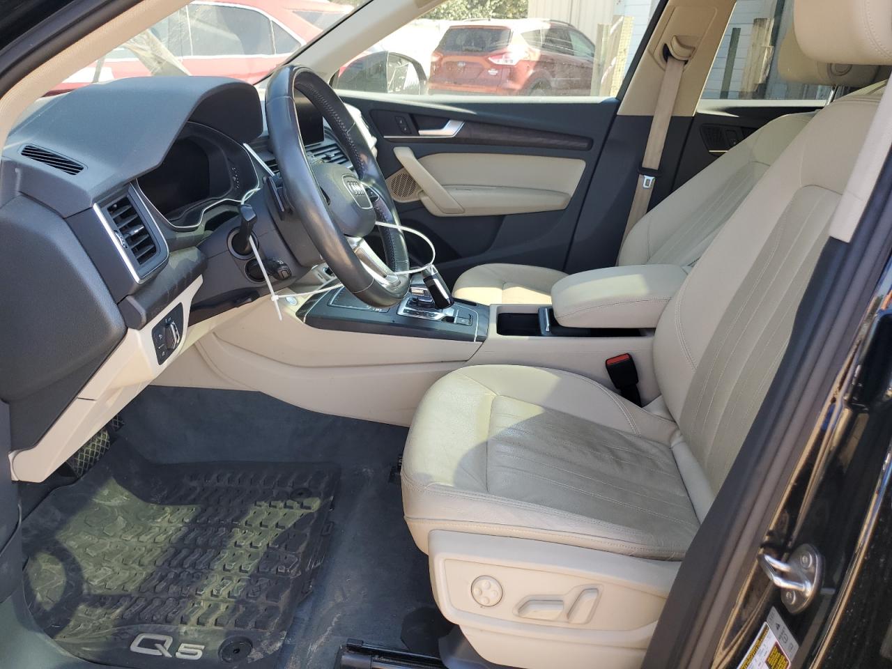 AUDI Q5 PREMIUM PLUS